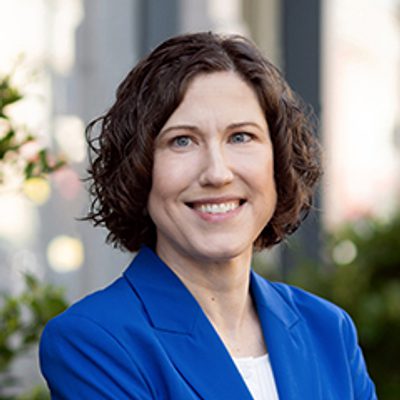 Photo of Elizabeth Rhodes